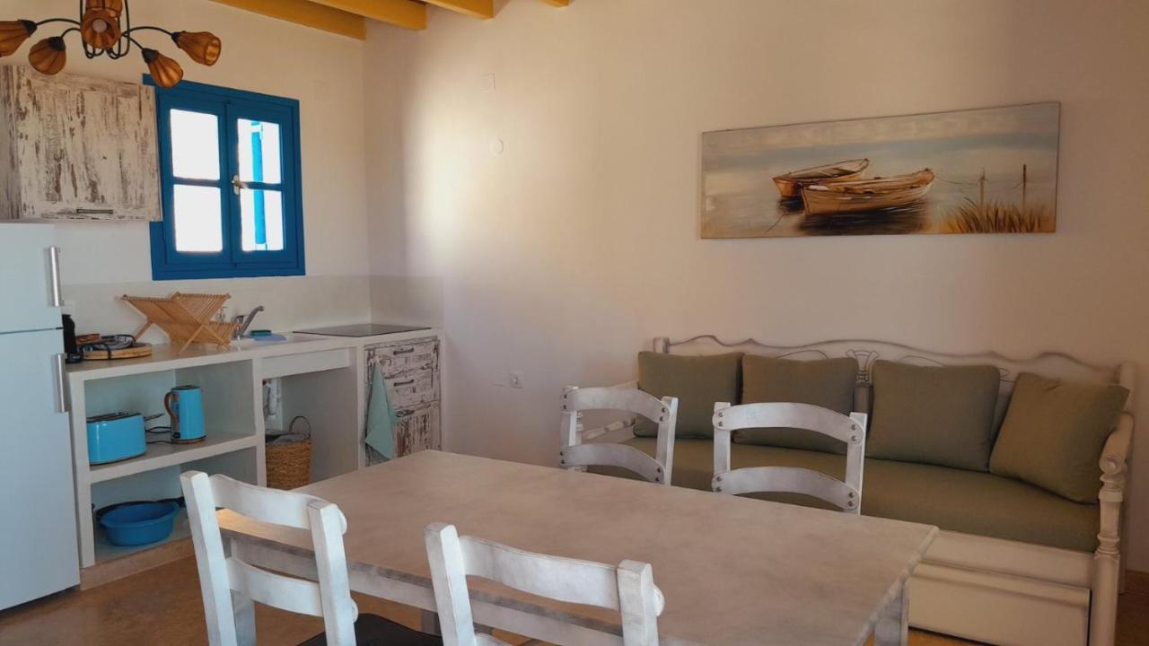 Tirquaz View Hotel Serifos Town Exterior foto