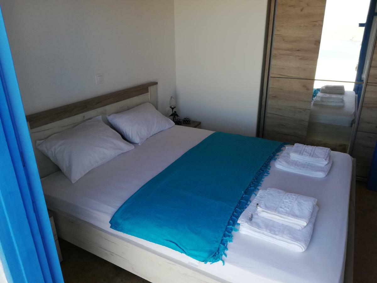 Tirquaz View Hotel Serifos Town Exterior foto